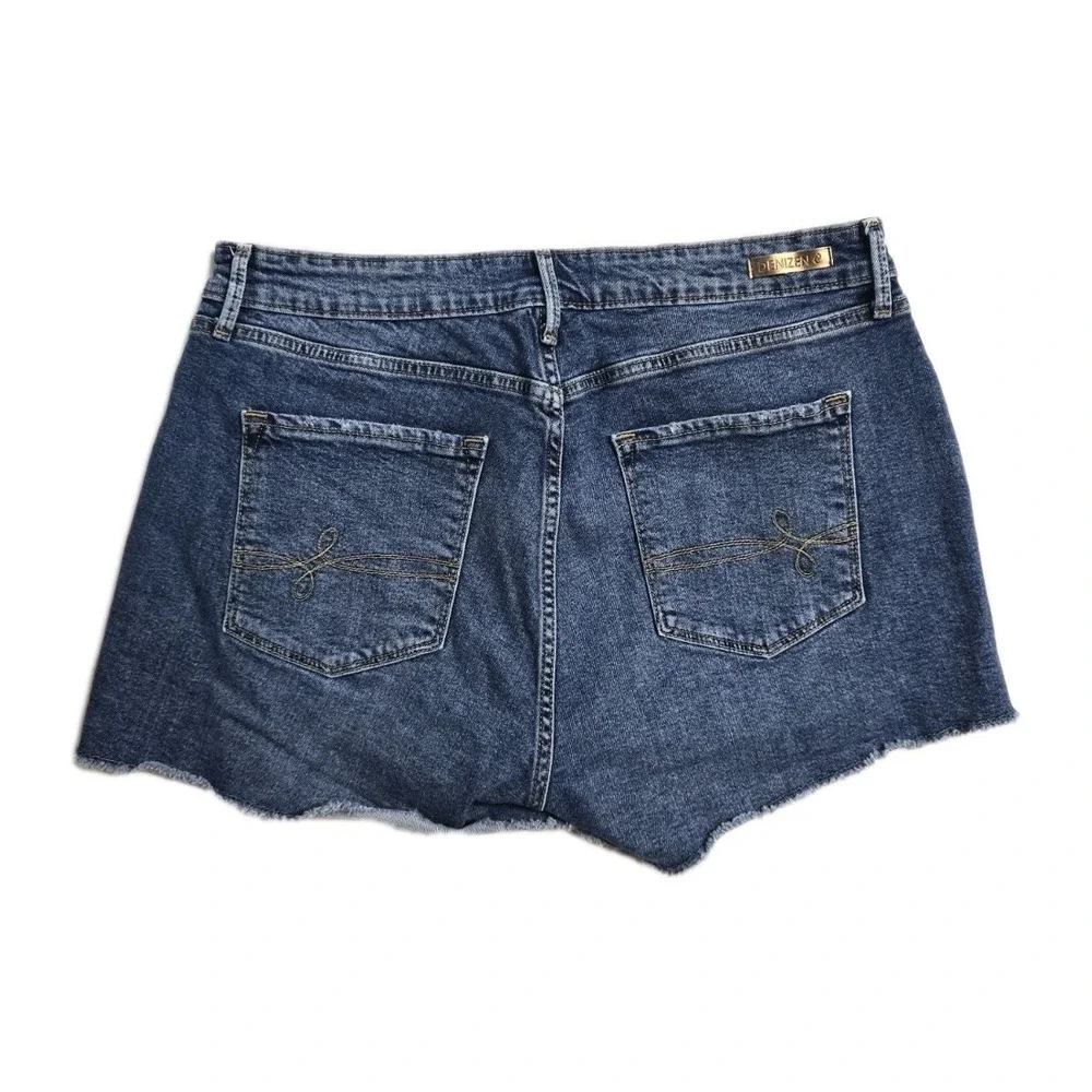 denizen from Levi's Cut Off‎ Hi-rise Shorts 14 Women's Logo